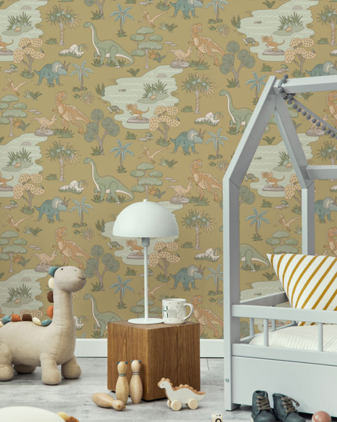 ADVENTURE AWAITS 14011